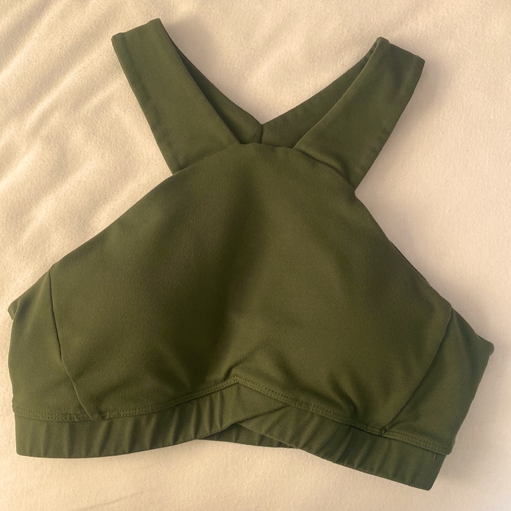 Fabletics sports bra